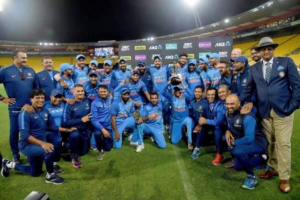 Ambati Rayudu, Hardik Pandya and MS Dhoni headline victory