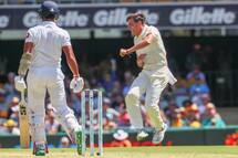 Extras top score as Australian side all out for 10
