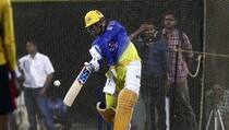 IPL 2019: MS Dhoni receives loud cheers as CSK allowed free entry at practice session