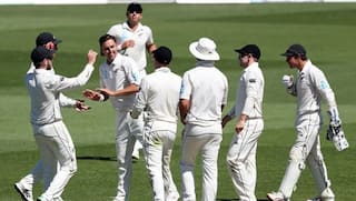 Mahmudullah, Sarkar fighting tons in vain as Boult swings New Zealand to thumping win