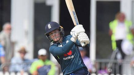 1st T20I: Beaumont, Knight take England women to 160/4 against India