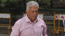 Mohinder Amarnath, Balwinder Singh Sandhu helping in shooting of film based on 1983 world cup win