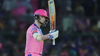 Smith celebrates return to captaincy by keeping Royals alive