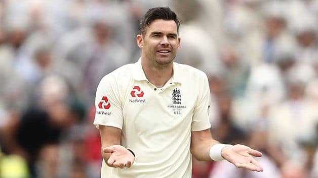 James Anderson, Graeme Swann, Andy Flower, England