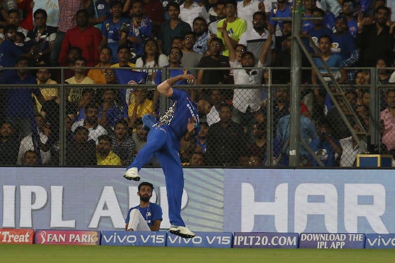 vivo perfect catch 2019 ipl winner, kieron pollard catch 2019, kieron pollard catch suresh raina, kieron pollard catch vs csk 2019, kieron pollard catch against csk,