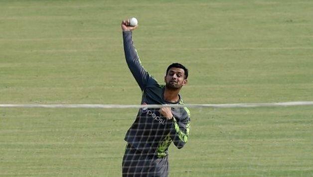 Shoaib Malik to rejoin Pakistan squad after 10-day break