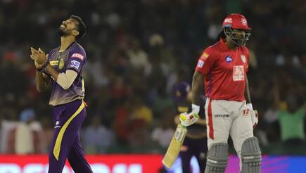 KXIP vs KKR LIVE: Powerplay update – Sandeep Warrier’s double-strike reduces Kings XI Punjab to 41/2 in six overs vs Kolkata Knight Riders