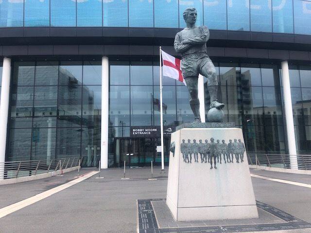 Statue of Bobby Moore, Wembley