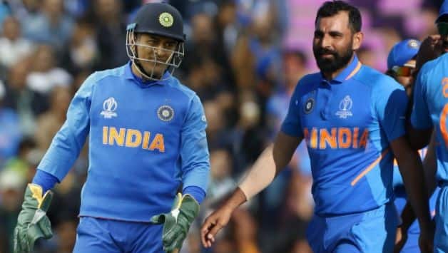 MS DHONI AND MOHAMMED SHAMI