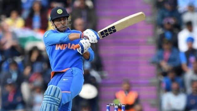 ‘No chance but I am sure that they will have their plans’ – Michael Hussey on sharing MS Dhoni’s weaknesses with Australia