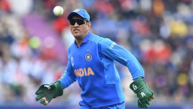 ICC requests BCCI to remove army insignia from MS Dhoni’s gloves