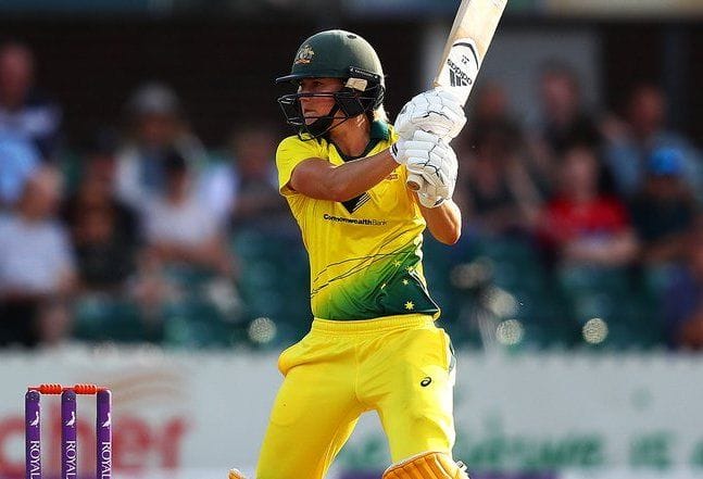 Ellyse Perry batting