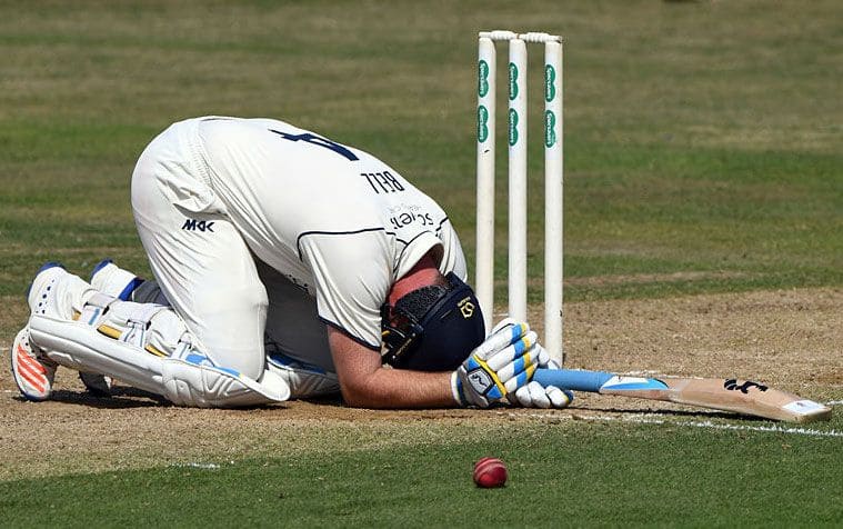 County Championship: Ian Bell ruled out of Warwickshire’s season with aggravation of foot injury