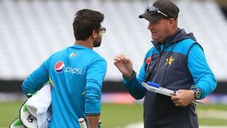 Abdul Kadir wants Mickey Arthur to step down from from Pakistan coach