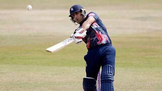 Vitality Blast: Mohammad Nabi 12 ball 43 run inning guide Kent to 9 wicket win against surrey