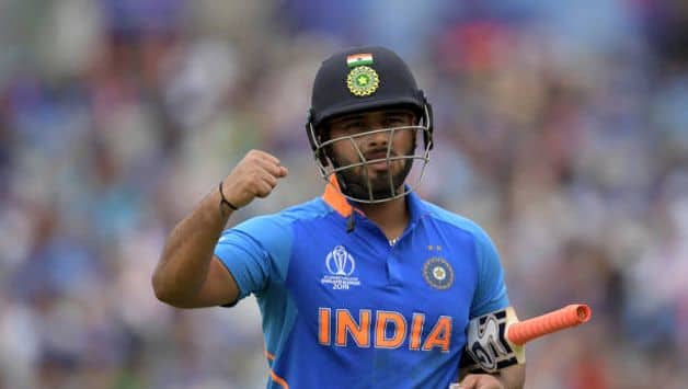 ‘Pathetic’ – Kevin Pietersen slams Rishabh Pant’s dismissal but Yuvraj Singh comes to his defense