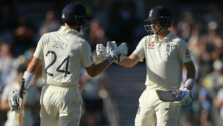Joe Root played like a captain and kept England in the game, says Ricky Ponting