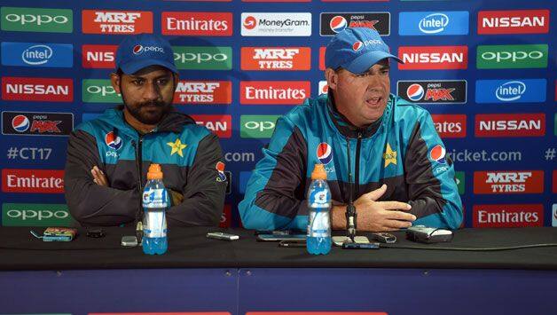 Head coach Mickey Arthur wants Sarfaraz Ahmed ousted as Pakistan captain