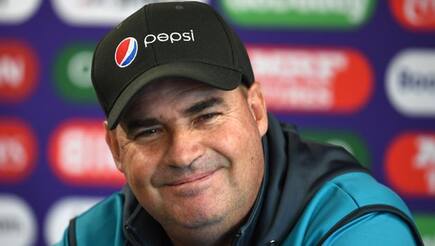 Coach Mickey Arthur wishes to extend contract with Pakistan team for two years: Report