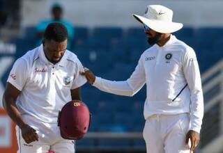 Darren Bravo retired hurt as Jasprit Bumrah’s BouJermaine Blackwood is Darren Bravo’s concussion substitute.ncer hit his helmet a day earlier