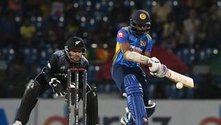Niroshan Dickwella, Avishka Fernando guide Sri Lanka to 161/0