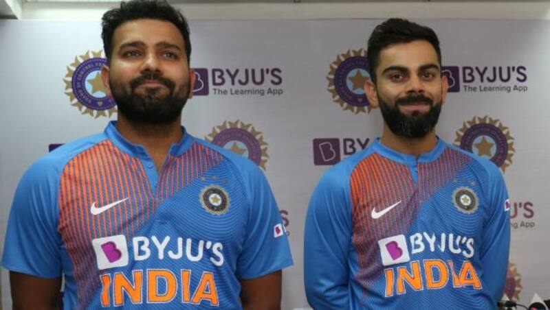 भारतीय कप्तान विराट कोहली के साथ उप कप्तान रोहित शर्मा (IANS) भारतीय कप्तान विराट कोहली के साथ उप कप्तान रोहित शर्मा (IANS)