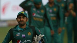 Sarfaraz Ahmed retained as captain for ODI-T20I series against Sri Lanka on Misbah ul Haq’s recommendation; Babar Azam named vice captain