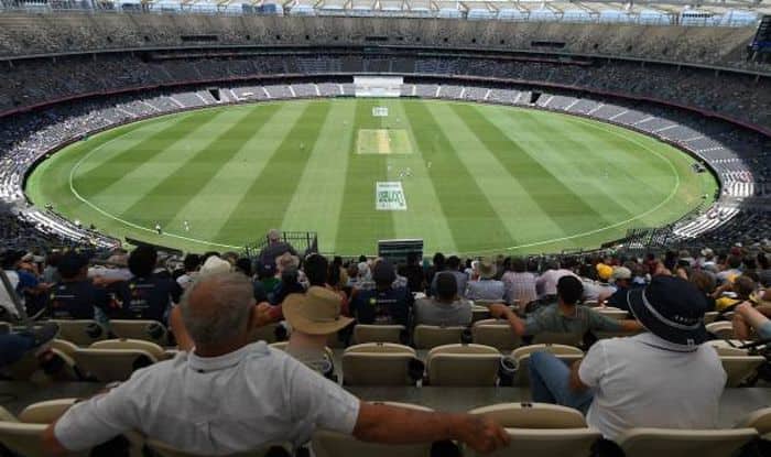 Fire stops play at WACA during Sheffield Shield match