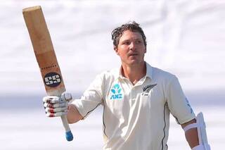 BJ Watling Becomes First New Zealand Wicketkeeper to Score a Double Century in Test Cricket
