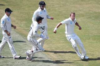 Icc test championship new zealand reaches at number 2 after beating england by inning and 65 run win