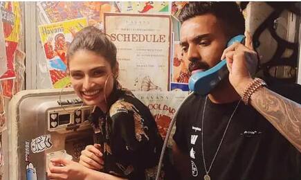 Opener kl rahul posts photo with athiya shetty on instagram 3892134