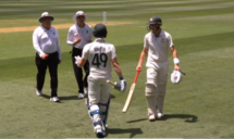 Australia vs new zealand 2nd test: steve smith argue with umpire nigel llong after a disagreement about dead ball rule