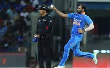 Mohammed shami bowling reminds me malcolm marsh says sunil gavaskar 3886180