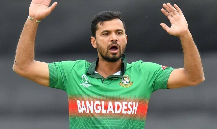 Mashrafe Mortaza gives up Bangladesh contract riches