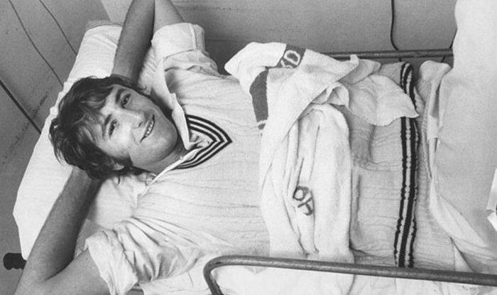 Once I started wearing helmet, I regained confidence: Ewen Chatfield recalls concussion