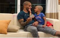 Shikhar Dhawan Boxing With Son Zoravar to Stay Fit During Quarantine Period Amid 21-Day Lockdown | WATCH VIDEO