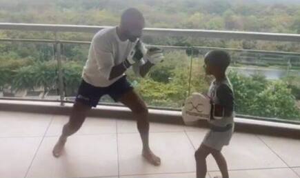 Watch shikhar dhawan boxing with his son zoravar in morning session 3982712