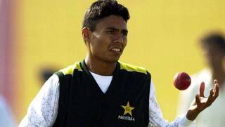 Pakistan cricketer danish kaneria and faisal iqbal engage in twitter war over religion and cricket 4002461
