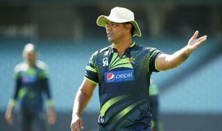 Waqar Younis Slams Players For Picking ‘Easy Money’ Over National Interest