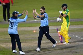 ENG vs AUS ODI Report: Jofra Archer, Chris Woakes Star as England Beat Australia in 2nd ODI to Level Series in Manchester