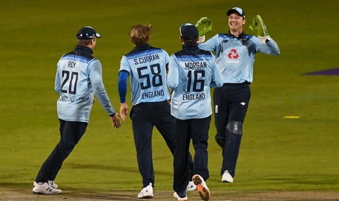 IPL 2020: Australia, England Star Cricketers Request BCCI to Reduce Quarantine Duration in UAE