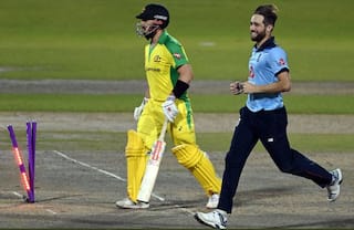 Eng vs aus 2nd odi chris woakes jofra archer help england beat australia to level the series 4140481