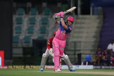 IPL 2020 Updated Points Table After KXIP vs RR, Match 50 in Abu Dhabi: Royals Stay Afloat in Playoffs Race; KL Rahul, Kagiso Rabada Retain Orange, Purple Cap Respectively
