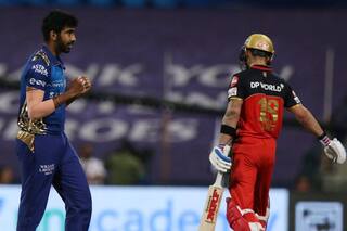 IPL 2020 Points Table Today Latest Update After MI vs RCB, Match 48: Mumbai Indians Beat Royal Challengers Bangalore to Extend Lead on No.1 Spot; Jasprit Bumrah Grabs 2nd Position in Purple Cap Tally, Devdutt Padikkal Enters Top-5 in Orange Cap List