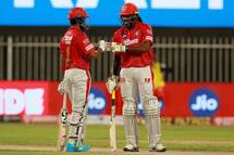 IPL 2020, RCB vs KXIP: Jofra Archer Hilariously Trolls Virat Kohli’s Dance Moves, Antics Ahead of the Clash in Sharjah | WATCH