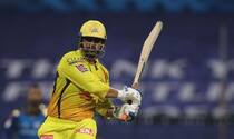 IPL 2020: 16-Year-Old Detained in Gujarat For Issuing Threats to MS Dhoni’s Minor Daughter