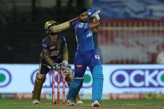 IPL 2020, DC vs KKR Match Report: Shreyas Iyer, Anrich Nortje Shine As Delhi Capitals Beat Kolkata Knight Riders By 18 Runs to Claim Top Spot in Points Table