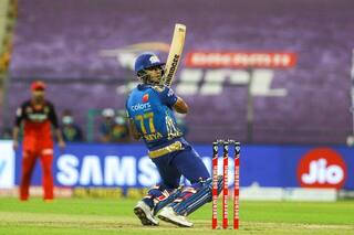 MI vs RCB 2020, IPL Today Match Report: Suryakumar Yadav, Jasprit Bumrah Shine as Mumbai Indians Beat Royal Challengers Bangalore by 5 Wickets to Take Step Forward Towards Playoffs