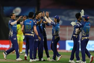 IPL 2020 Points Table Latest Update After CSK vs MI, Match 41: Mumbai Indians Beat Chennai Super Kings to Reclaim Top Spot; Jasprit Bumrah Grabs 2nd Position in Purple Cap Tally