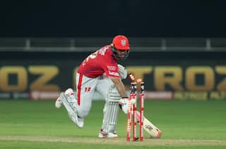 Glenn maxwell replies to virender sehwags 10 crore cheerleaders comment 4216709